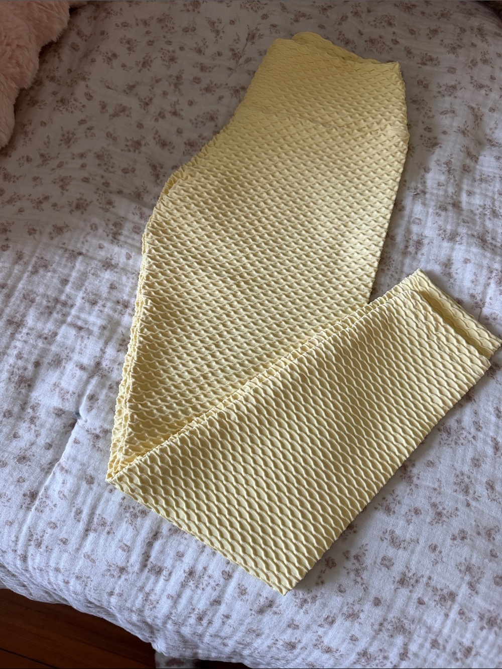 Booty by Brabants Yellow Textured Leggings